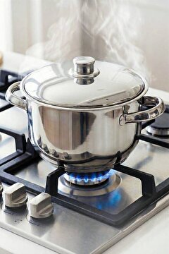 media.product.imagealternatetextformat