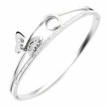 Welch Women's Welch Stone Detailed Butterfly Women's Stainless Steel Bracelet