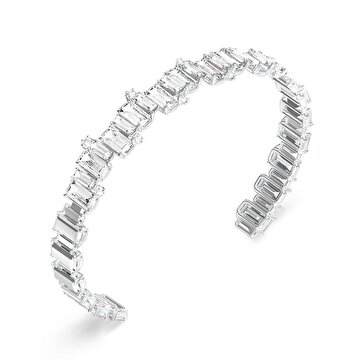 media.product.imagealternatetextformat