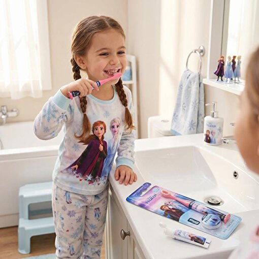 Difaş Frozen Diş Fırçası 4-7 Yaş 2 Adet. ürün görseli