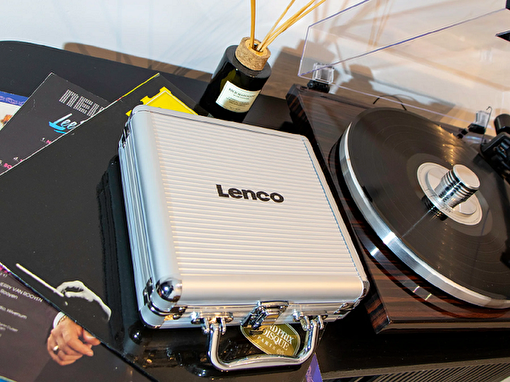 Lenco TTA-12IN1PRO 12’si 1 arada Plak Temizleme Kiti Profesyonel Set. ürün görseli