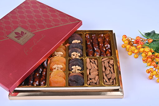 Tadım Dünyası Karışık Hediyelik Kuruyemiş 850 gr 007. ürün görseli