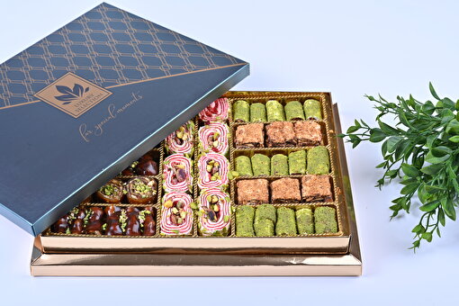 Tadım Dünyası Karışık Hediyelik Kuruyemiş & Lokum 900 gr 013. ürün görseli