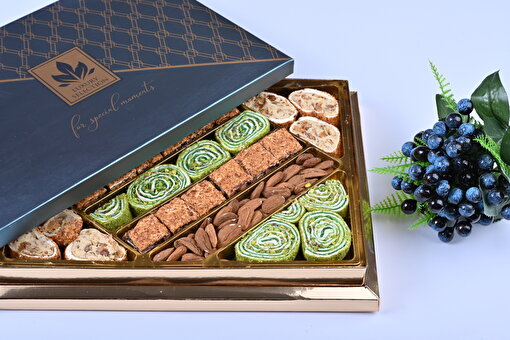 Tadım Dünyası Karışık Hediyelik Kuruyemiş & Lokum 1000 gr 018. ürün görseli
