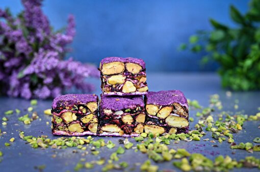 Tadım DünyasıGalaxy Karadut Fıstıklı Baklava Türk Lokumu 500 gr. ürün görseli