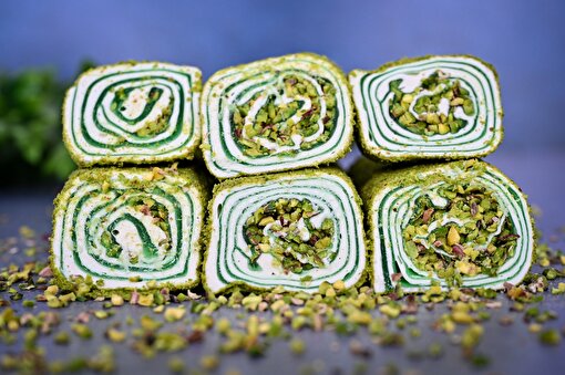 Tadım Dünyası Toz Fıstıklı Elmalı Special Sarma Türk Lokumu 500 gr. ürün görseli