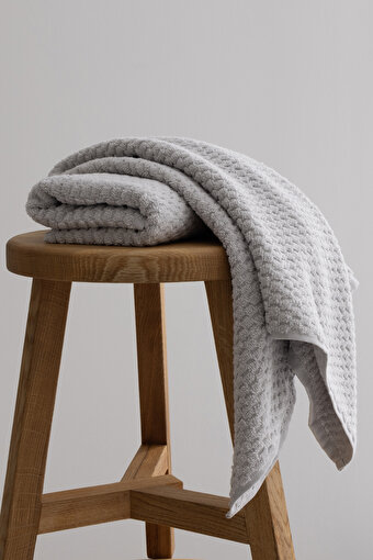 Picture of Koza Home Ivory Gray Embossed Textured Micro Fiber 100% Cotton 2-Piece Hand Face Towel Set 50 X 90 - 50 X 90 1120A 50 x 90 - 50 90
