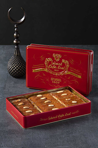 Şekerci Cafer Erol Bademli Şam Tatlısı - Kırmızı Teneke Kutu. ürün görseli