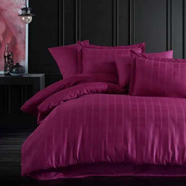 Picture of Hobby Plaid Purple - Double Jacquard Satin Duvet Cover Set
