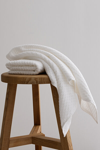 Picture of Koza Home Ivory White Embossed Textured Micro Fiber 100% Cotton 2-Piece Hand Face Towel Set 50 X 90 - 50 X 90 1119A 50 x 90 - 50 90